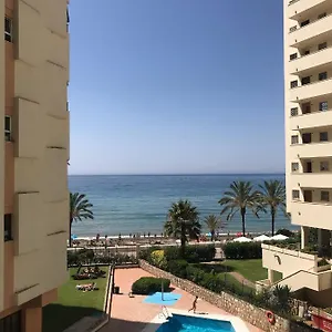 https://neptuno-beachfront-apartments.es-andalucia.com